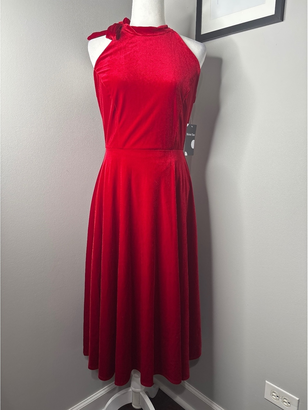 Elegant Red Velvet Midi Dress with Bow Shoulder Detail Size 14